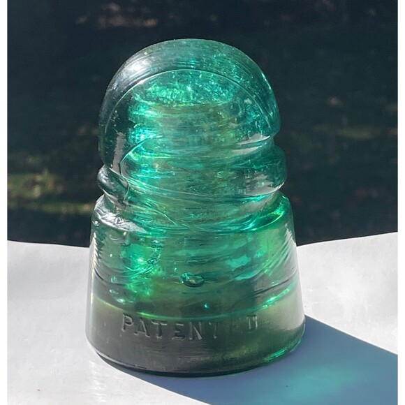 CD 147 Brookfield Green Glass Insulator PATENTED OCT 8TH 1907 Spiral Groove - Picture 13 of 13